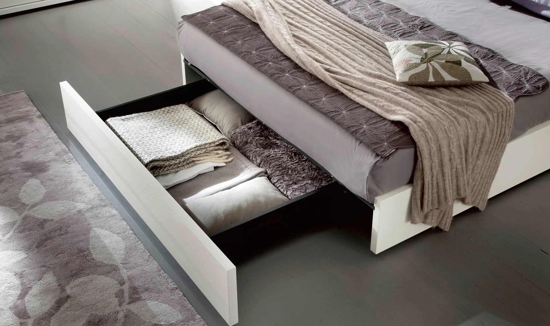 IMPERIA 3g Imperia bedroom with open storage drawer