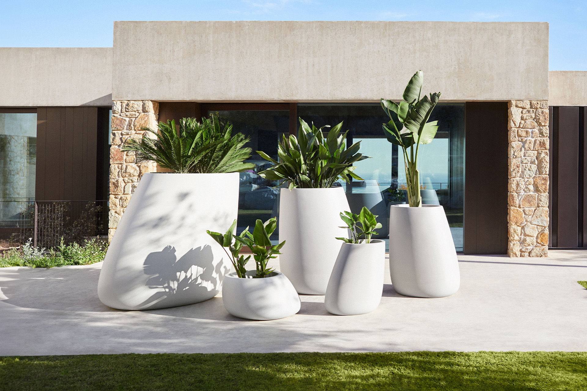 vondom_stone_planters_01